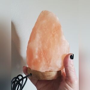 Himalayan salt led lamp. USB plug in. Changing colors. 5 1/2 tall. Handmade